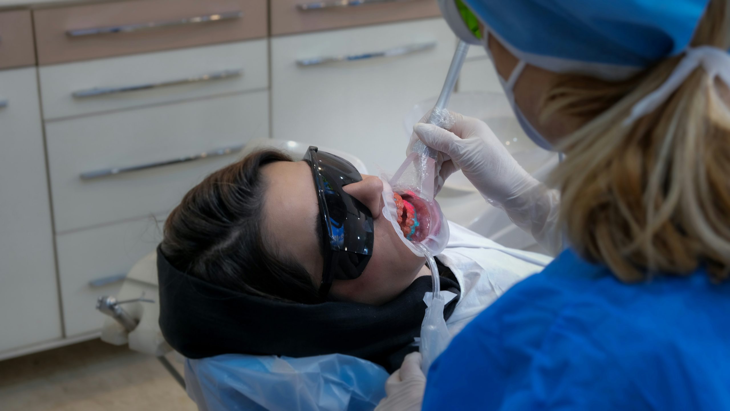 image of teeth extraction